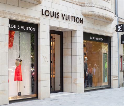 websites that sell louis vuitton|what stores carry louis vuitton.